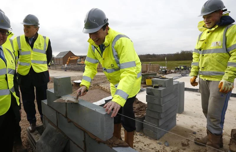 UK public sector borrowing rises in February