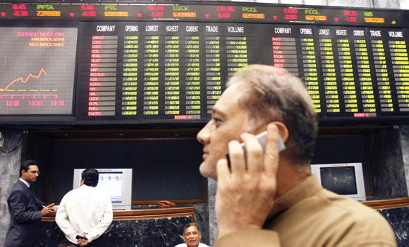 Economic rebuilding push draws massive international support