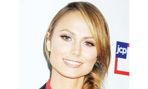 Keibler and husband expecting first baby