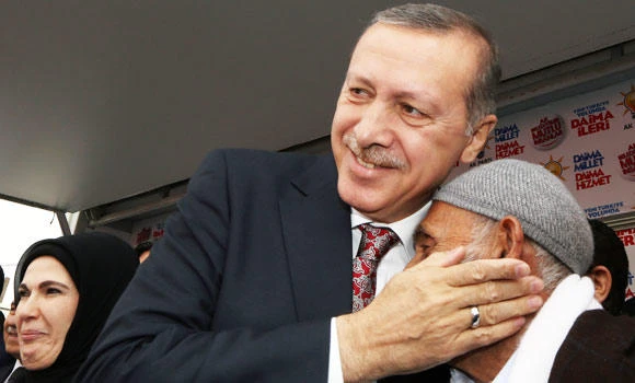 Erdogan cancels poll rallies to rest voice