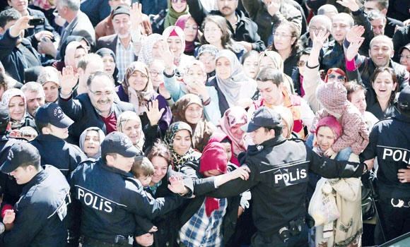 Turkey’s embattled PM faces key test in local elections