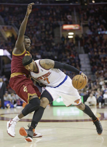 Knicks roll to third straight victory against Cavaliers
