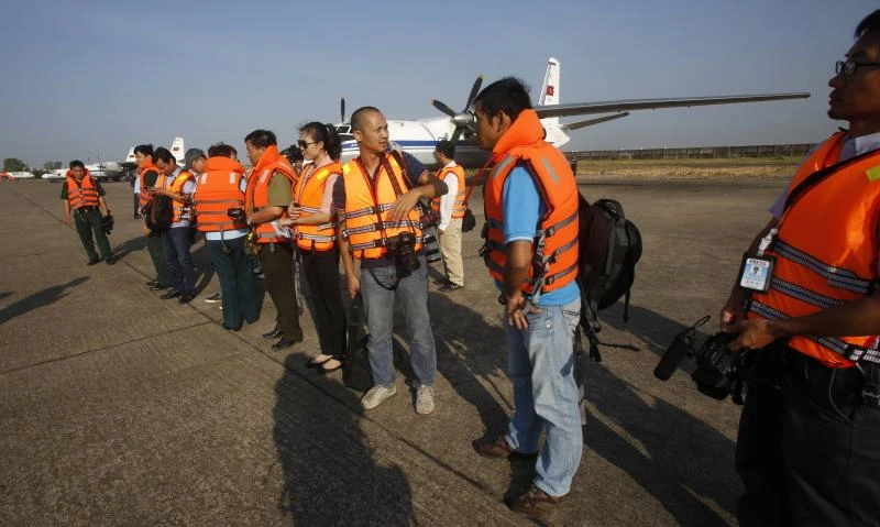 Search for Malaysia jet widens as frustrations grow