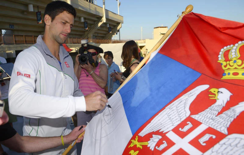 Djokovic beats Federer to win Indian Wells title