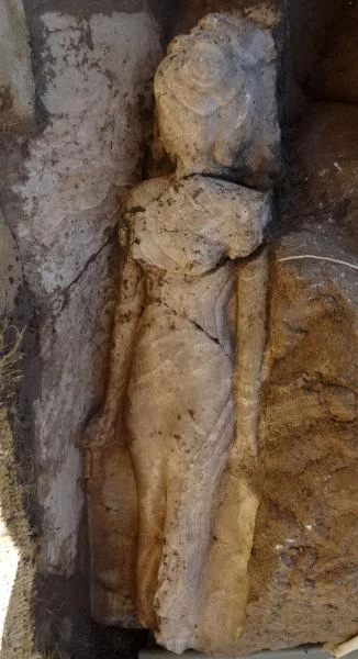 Egypt dig unearths statue of pharaonic princess