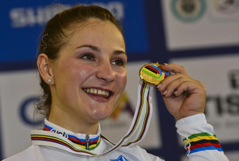Vogel tops Zhong for women's sprint title