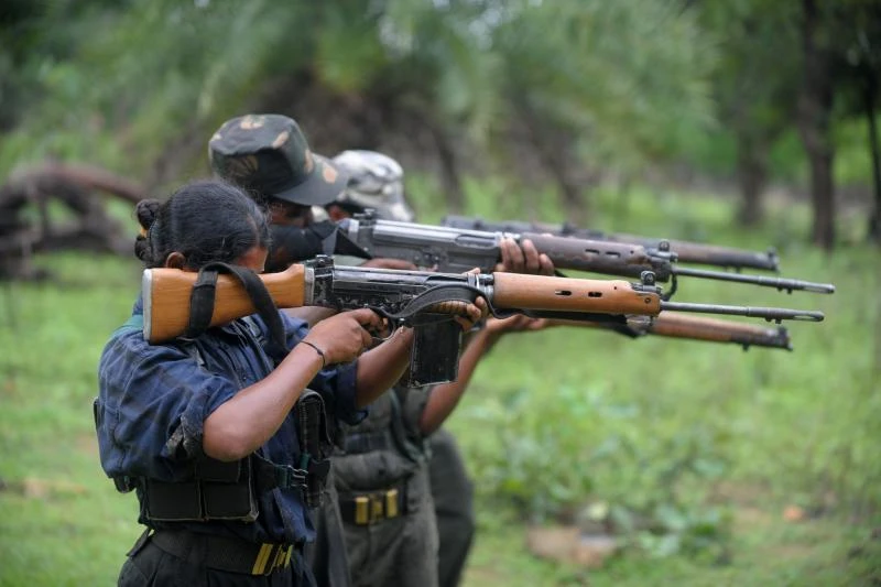 Maoist rebels kill 20 soldiers in central India