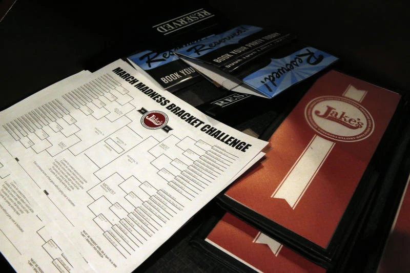US college basketball fans gripped by March Madness