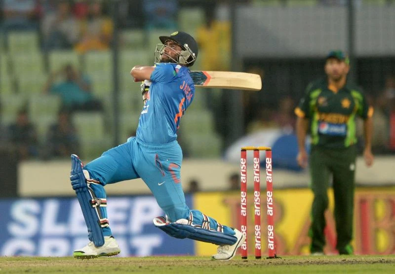 Pakistan restrict India to 245-8 in Asia Cup cricket