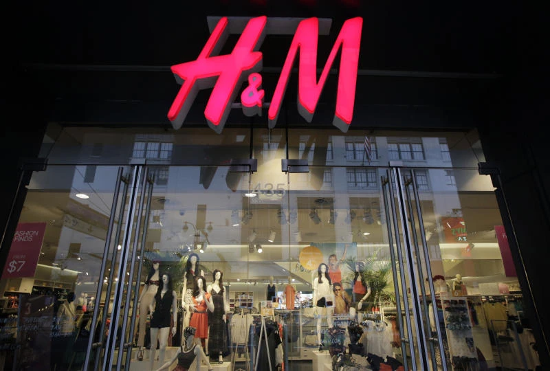 Fashion giant plans online expansion as profits rise