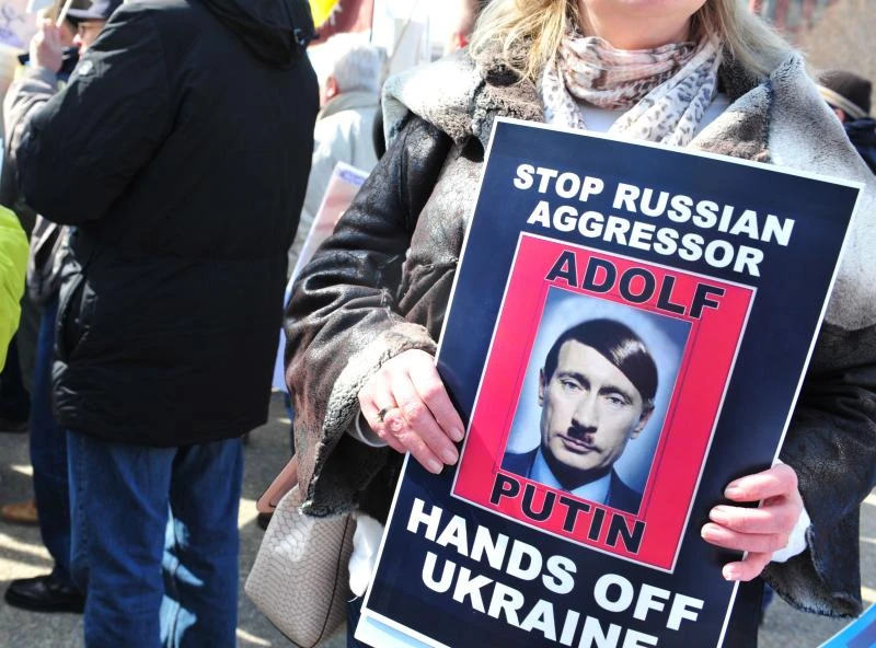 Russia welcomes Crimea despite sanctions