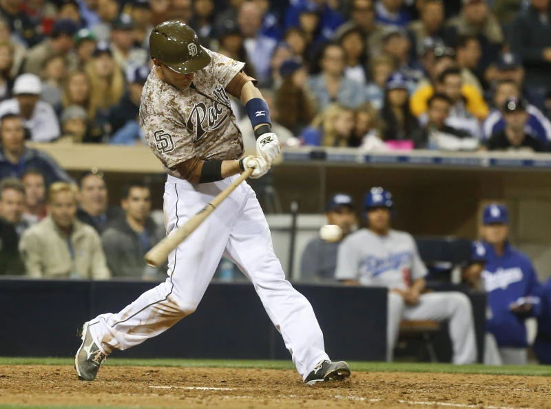 Padres open 2014 season with win over Dodgers