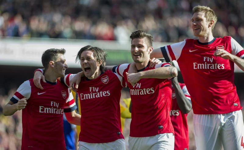 Arsenal into FA Cup semis; United wins in EPL