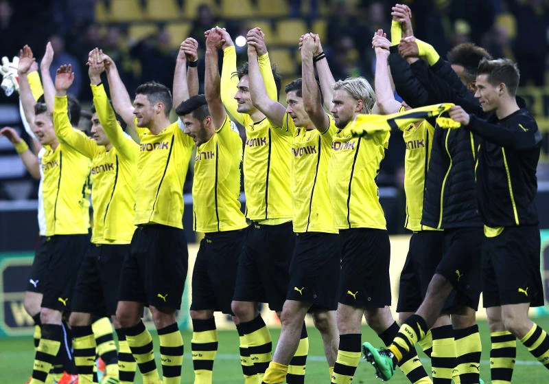 Dortmund goes second as Leverkusen crashes again