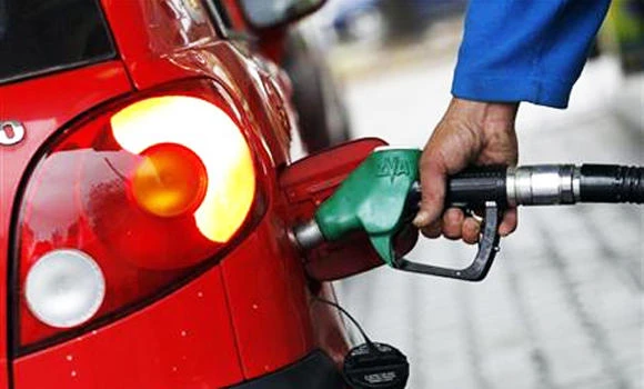 Gas stations allowed again to hand out tissue papers