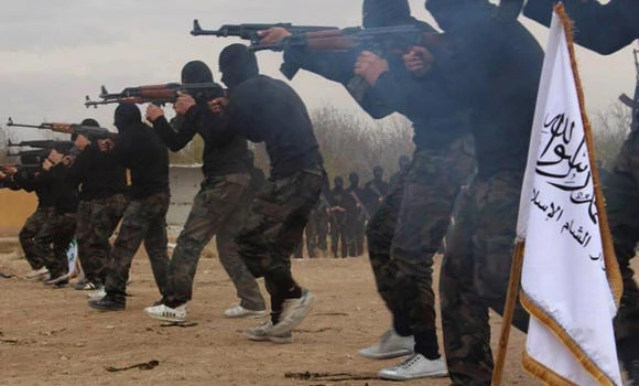 Ex-fighter denounces Syria groups