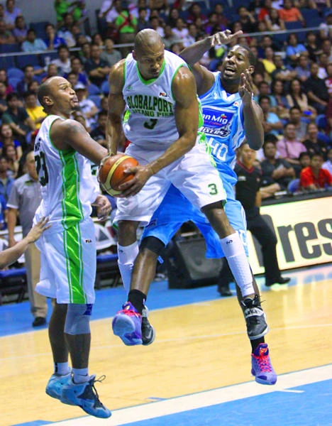 San Mig Coffee off to fast start, routs Globalport