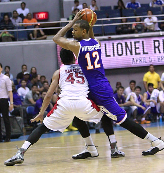 Air21 holds off Barangay Ginebra 97-95