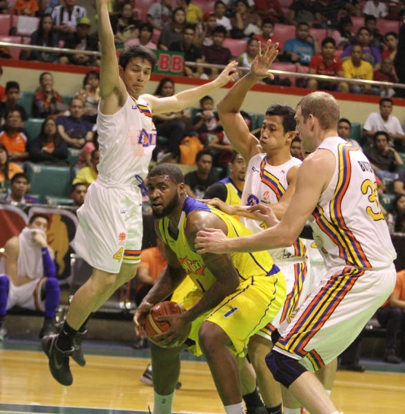 Talk ‘N Text zooms to 5-0 after rout of Meralco