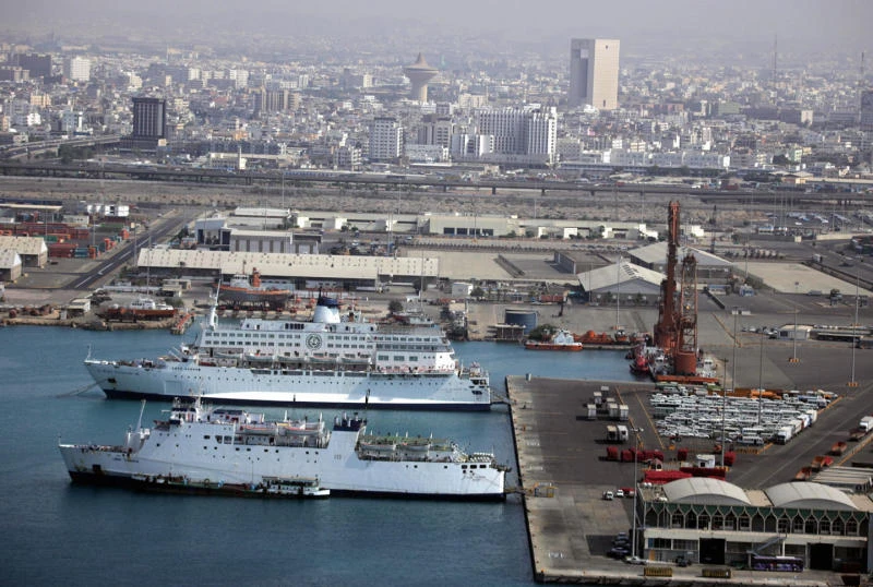 Saudi ports received 2.4 million cars in 2013