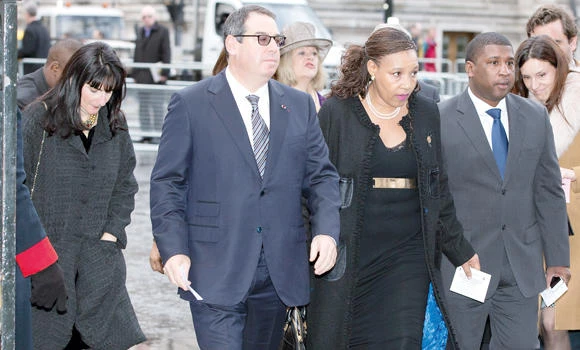 Tributes paid to Nelson Mandela in London