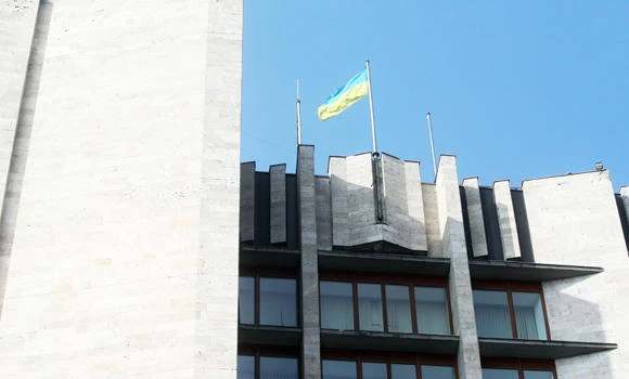 Ukraine govt retakes Donetsk HQ