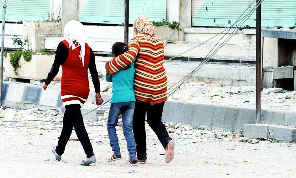 10 British women ‘fighting Assad forces’