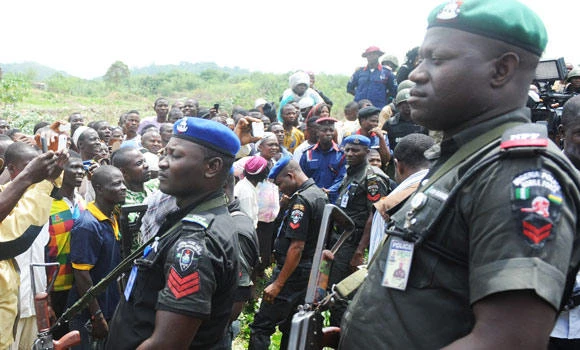 Nigerian arrested for tweeting attack pictures freed
