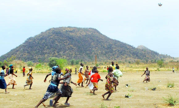 Militants abduct over 100 girls from Nigeria school