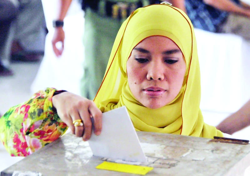 Indonesia opposition party leads in early results