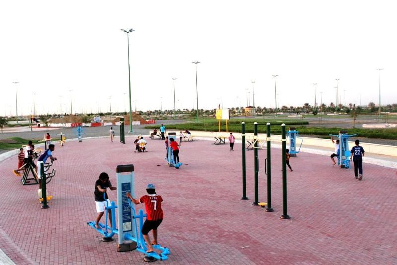 Free physical fitness and recreational facilities available at Yanbu corniche