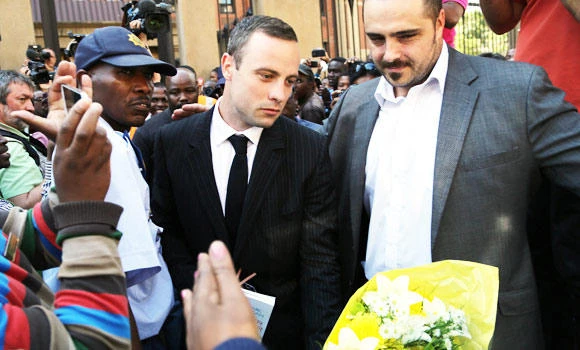 Pistorius tailored evidence, says prosecution