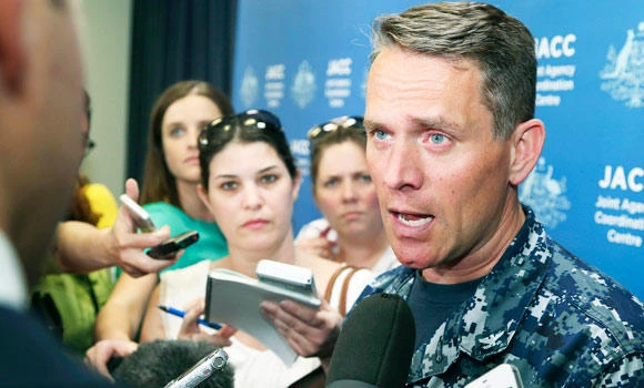 Robotic sub deployed in MH370 search