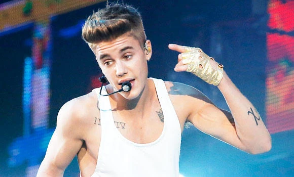 Bieber sorry after Japan war shrine trip