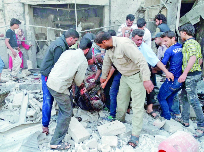 Air raid kills 27 at Syria market