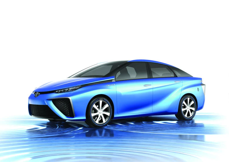 Toyota pioneers first fuel-cell car in 2015