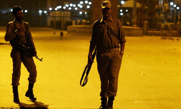Police detain hundreds in Indian Kashmir before vote