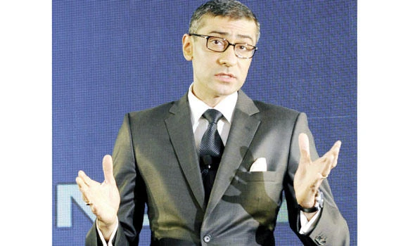 Nokia eyes turnaround with new CEO, dividend