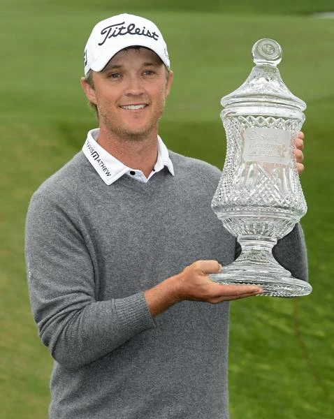 Jones chips in to win Houston Open, claim Masters spot