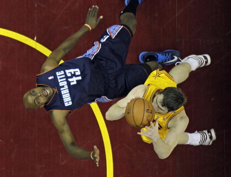 Bobcats clinch playoff spot