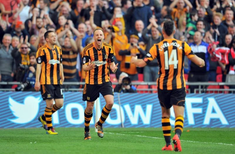 Hull reaches 1st FA Cup final in 110-year history
