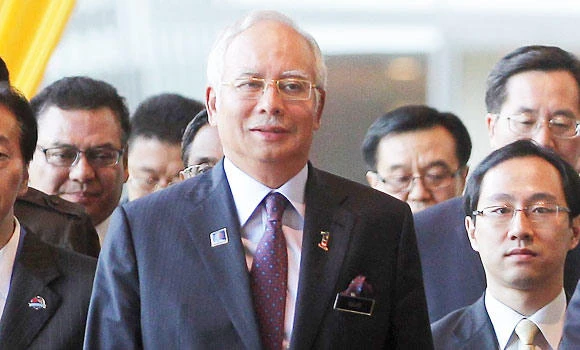 Malaysian PM to visit Perth as jet-search window narrows
