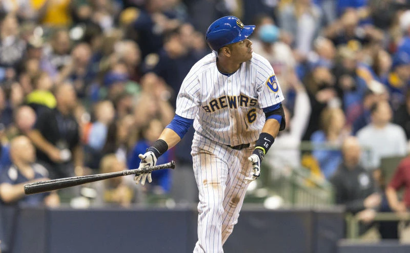 Brewers extend streak to 7 against Pirates