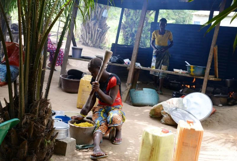 Ebola outbreak death toll in West Africa over 140