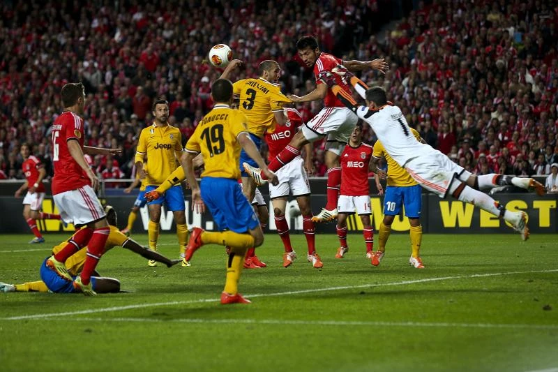 Benfica, Sevilla secure Europa League wins