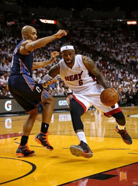 Heat, Blazers go up 2-0; Texan series squared
