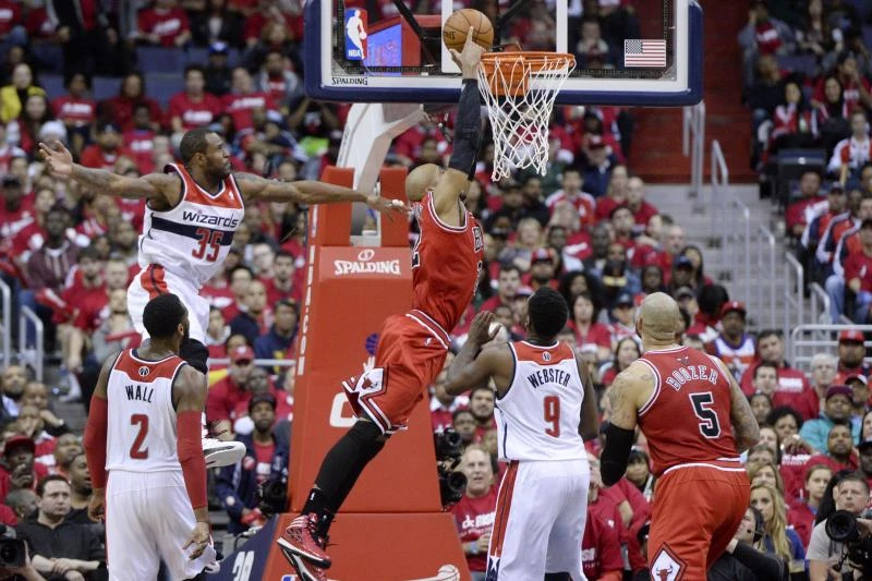 Bulls, Rockets take must-win victories