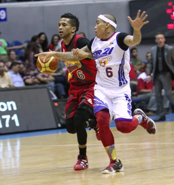 Beermen deflate Air21 in 4th, claim No. 2 seed