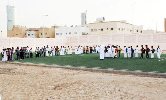 Schools urged to cancel field trips