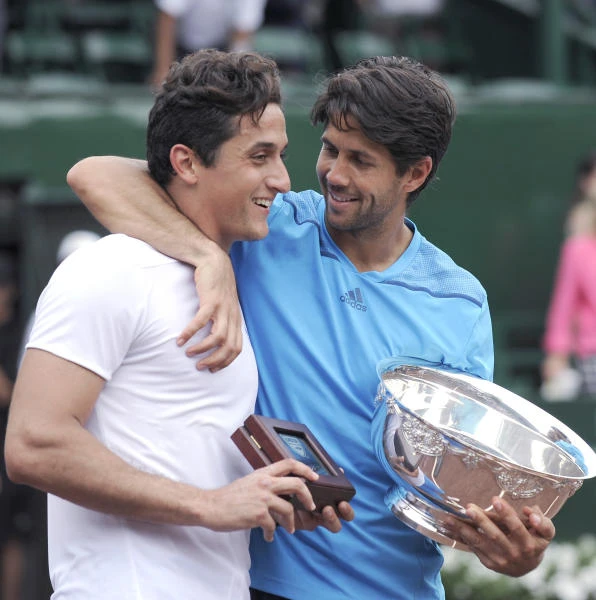 Verdasco trumps Almargo in all-Spanish Houston final